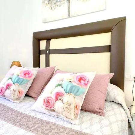 Appartement Charming In With Shared Pool *